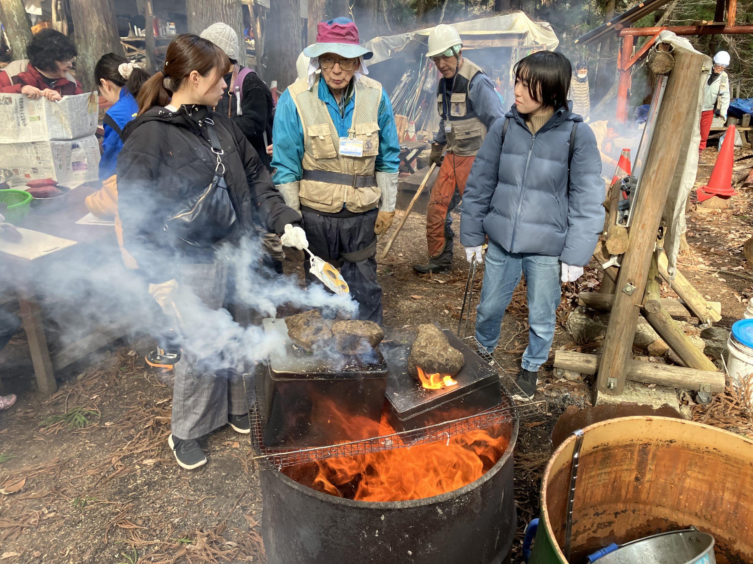 森の楽校 焚火・竹炭、お花炭作りと＆温かい鍋の食体験 イメージ画像1