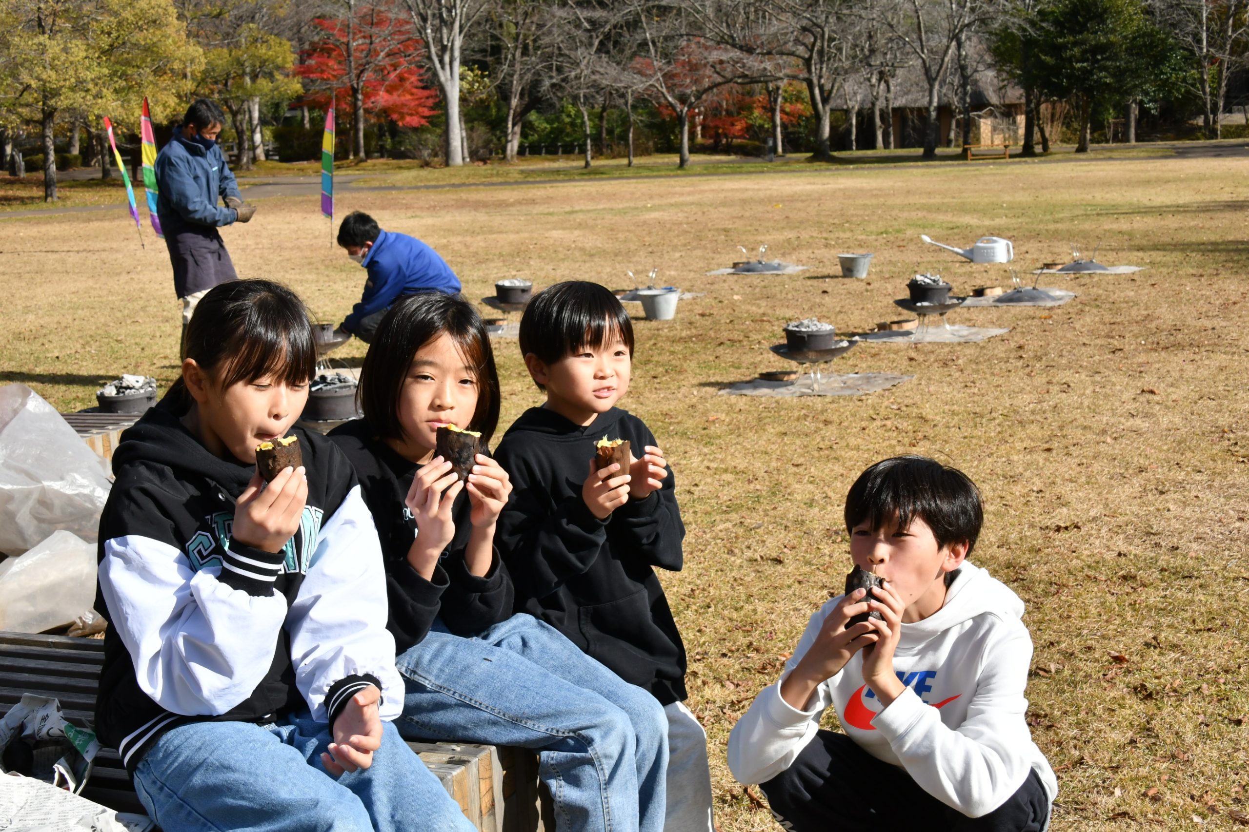 焚き火で焼き芋づくり イメージ画像2